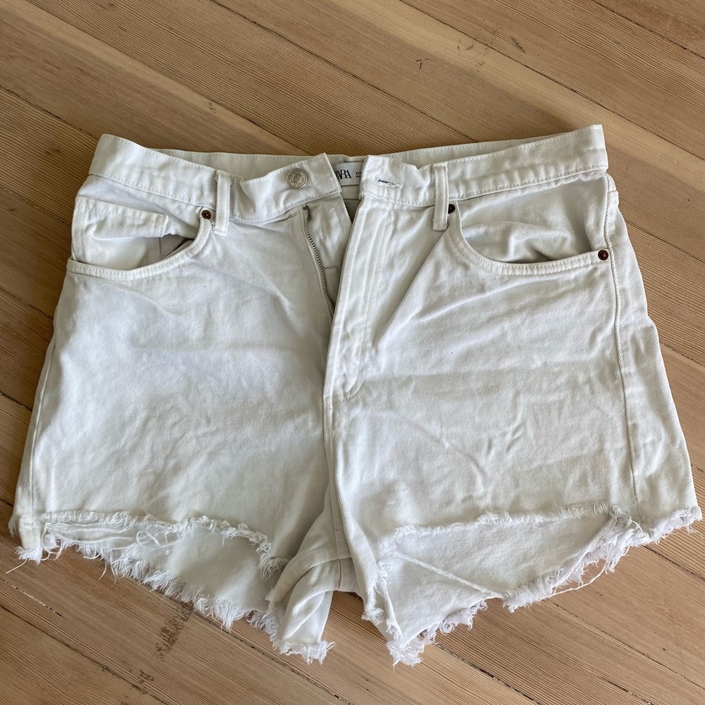 ZARA white short